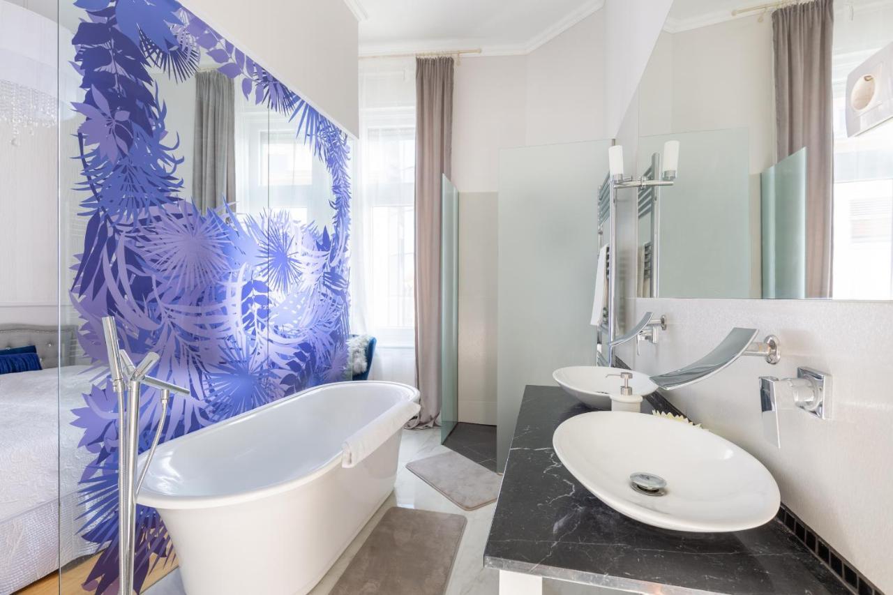 Designer Luxury Home In The Jewish Quarter 布达佩斯 外观 照片